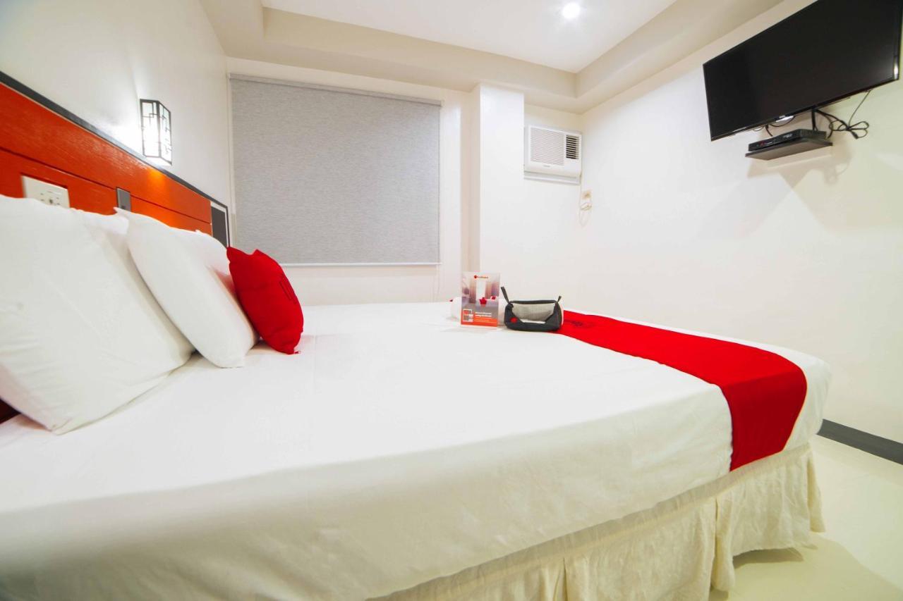 Reddoorz Plus Near San Pedro Cathedral Davao Exterior foto